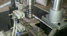 模內(nèi)攻牙機有哪些優(yōu)點？